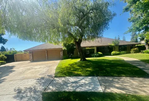 399 E Richmond Avenue, Fresno, CA 93720 - MLS#: 630437