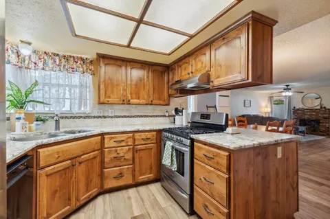 1045 Clover Lane, Hanford, CA 93230 - MLS#: 629265