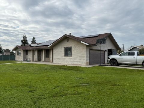 A home in Madera