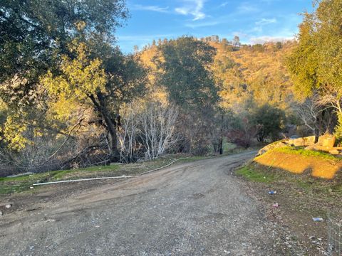 A home in Mariposa