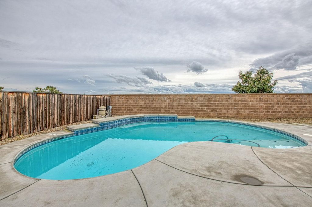 listing image 50