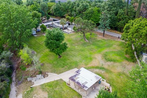 A home in Reedley