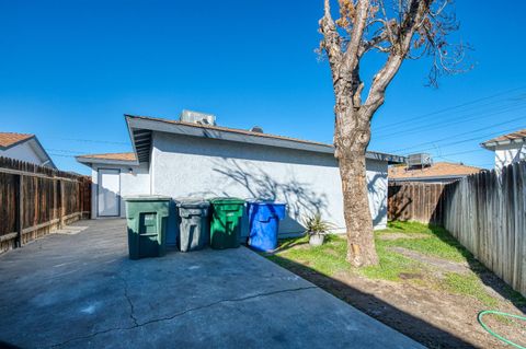 A home in Coalinga