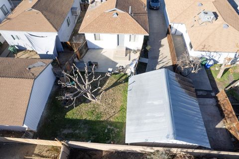 A home in Coalinga