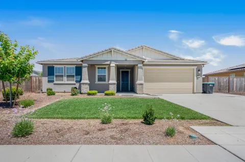 746 E Curtis Avenue, Fowler, CA 93625 - MLS#: 630272