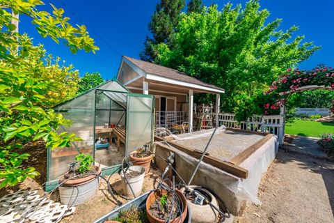 A home in Madera