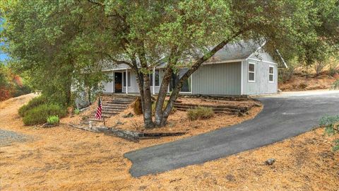 A home in Tollhouse