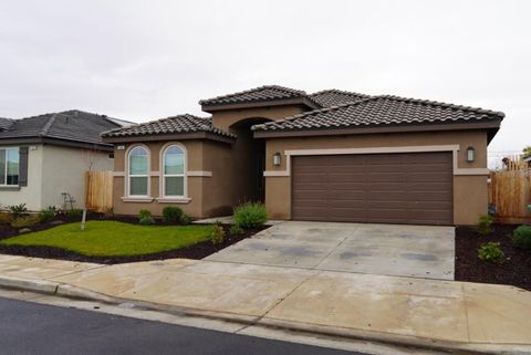 A home in Madera