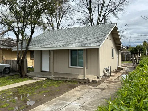 755 S 8th Street, Fresno, CA 93702 - MLS#: 626700