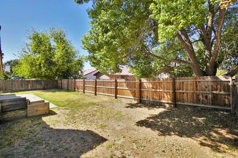 A home in Lemoore