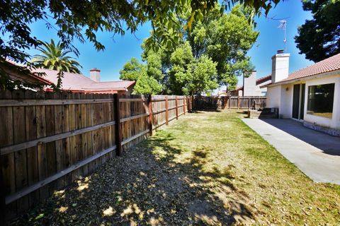 A home in Lemoore