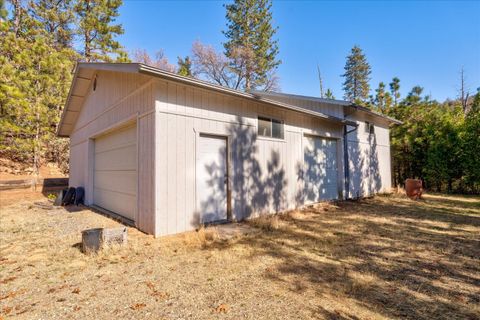 A home in North Fork