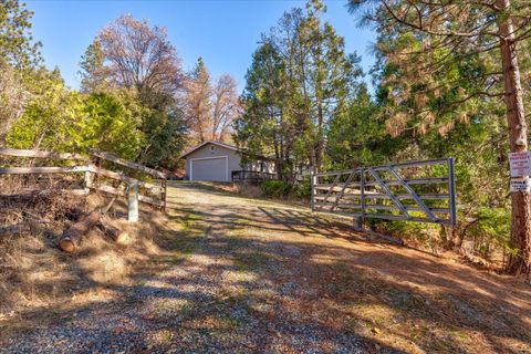 A home in North Fork