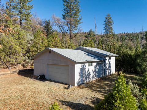 A home in North Fork