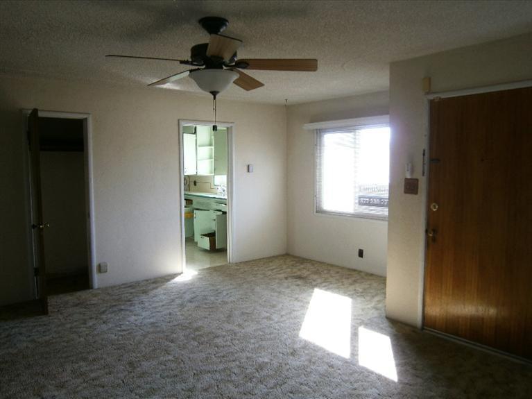 3235 E Princeton Avenue - Photo 2