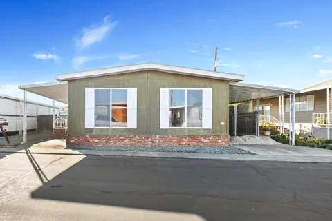 1551 6th avenue Drive Unit 56, Kingsburg, CA 93631 - MLS#: 625528