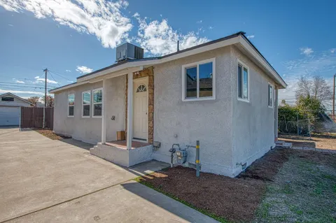 133 W Birch Avenue, Pinedale, CA 93650 - MLS#: 624557