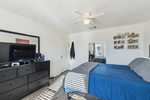 A home in Coalinga