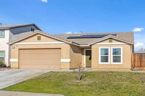 A home in Coalinga