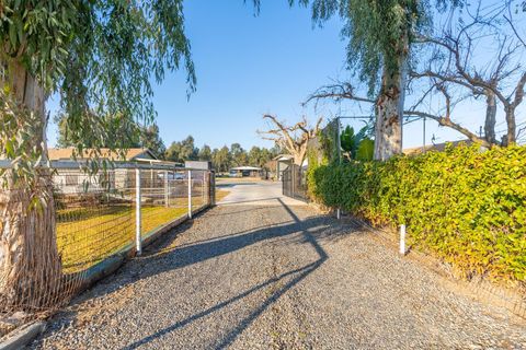 A home in Reedley