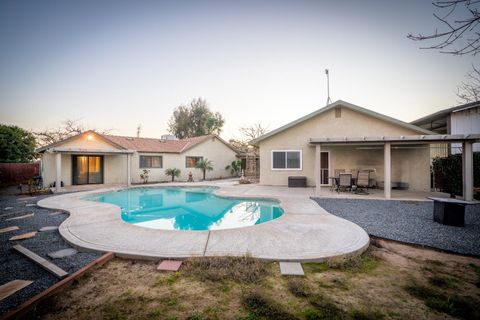 A home in Reedley