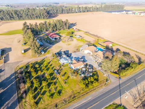 A home in Reedley