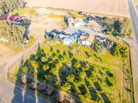 A home in Reedley