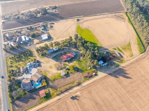 A home in Reedley