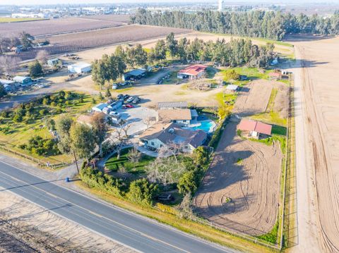 A home in Reedley