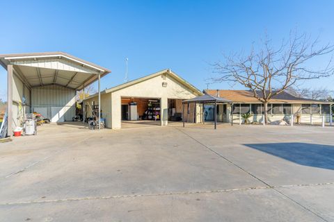 A home in Reedley