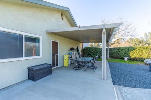 A home in Reedley