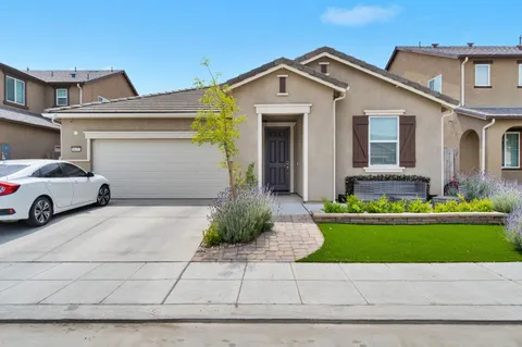 6697 E Cambridge Avenue, Fresno, CA 93727 - MLS#: 627732