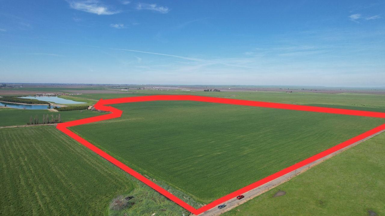 12010 E childs Avenue