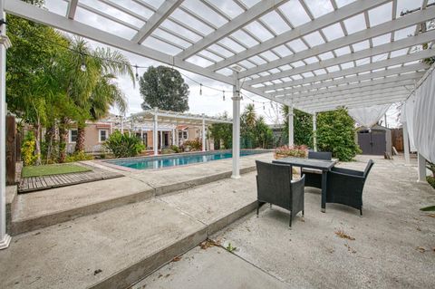 listing image 50