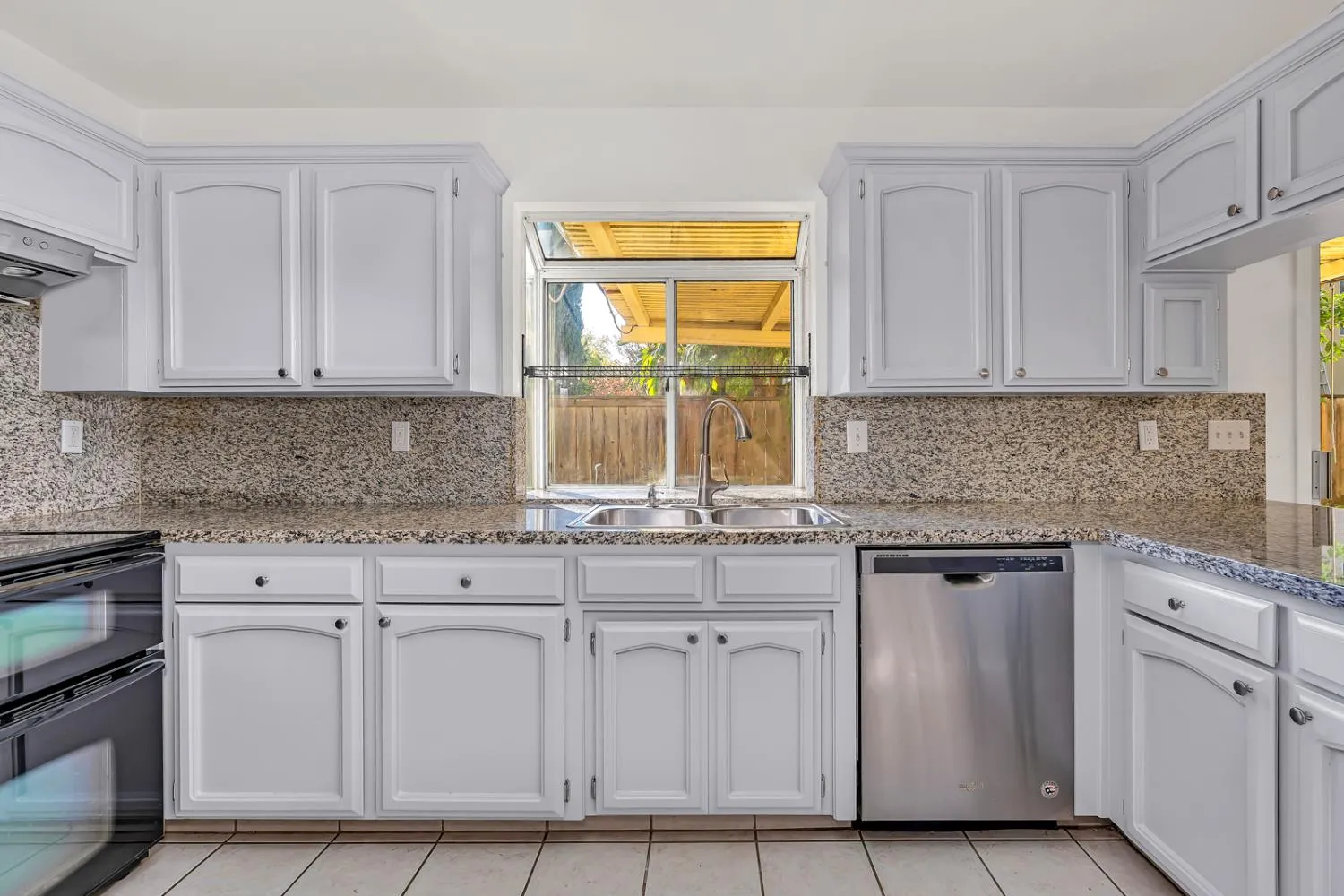 Fresno, California 93730, United States, 4 Bedrooms Bedrooms, ,3 BathroomsBathrooms,Residential,Active,247403