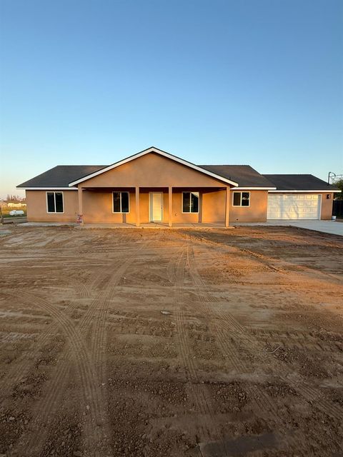 A home in Madera