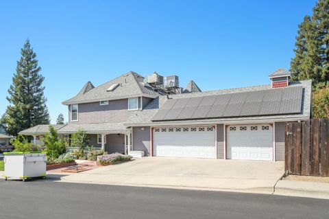 A home in Reedley