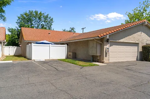 1250 E Shaw Avenue Unit 108, Fresno, CA 93710 - MLS#: 629725