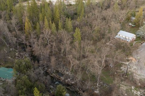 A home in North Fork