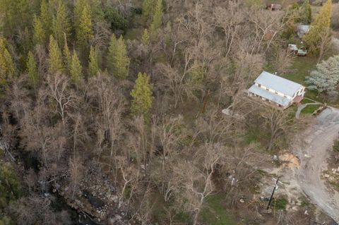 A home in North Fork