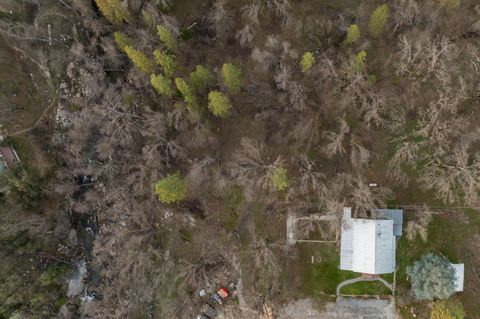 A home in North Fork