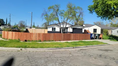 4211 E Ball Avenue, Fresno, CA 93702 - MLS#: 627477