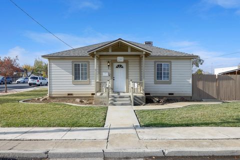 A home in Coalinga