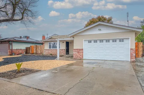 841 W Santa Ana Avenue, Clovis, CA 93612 - MLS#: 627077