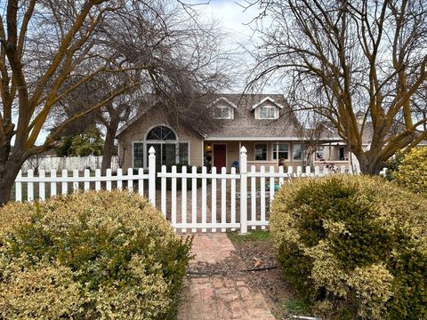 A home in Madera