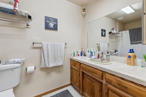 A home in Coalinga
