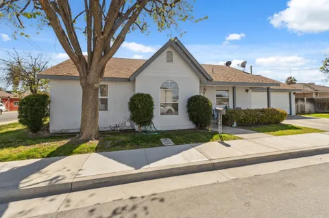 298 E Valley Street, Coalinga, CA 93210 - MLS#: 624206
