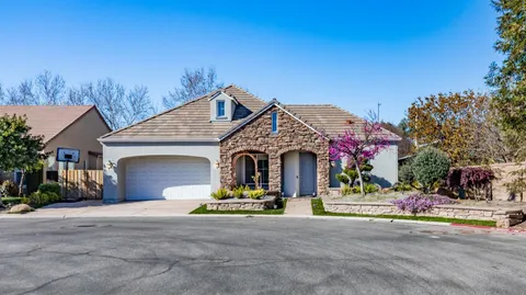11 W Serena Avenue, Clovis, CA 93619 - MLS#: 627491