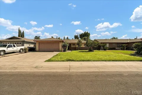 2939 W Country Ct, Visalia, CA 93277 - MLS#: 627617