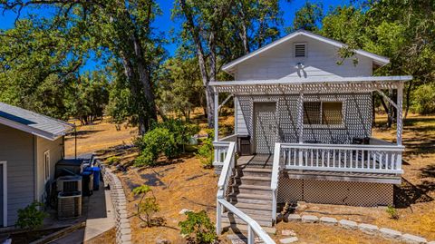 A home in Ahwahnee